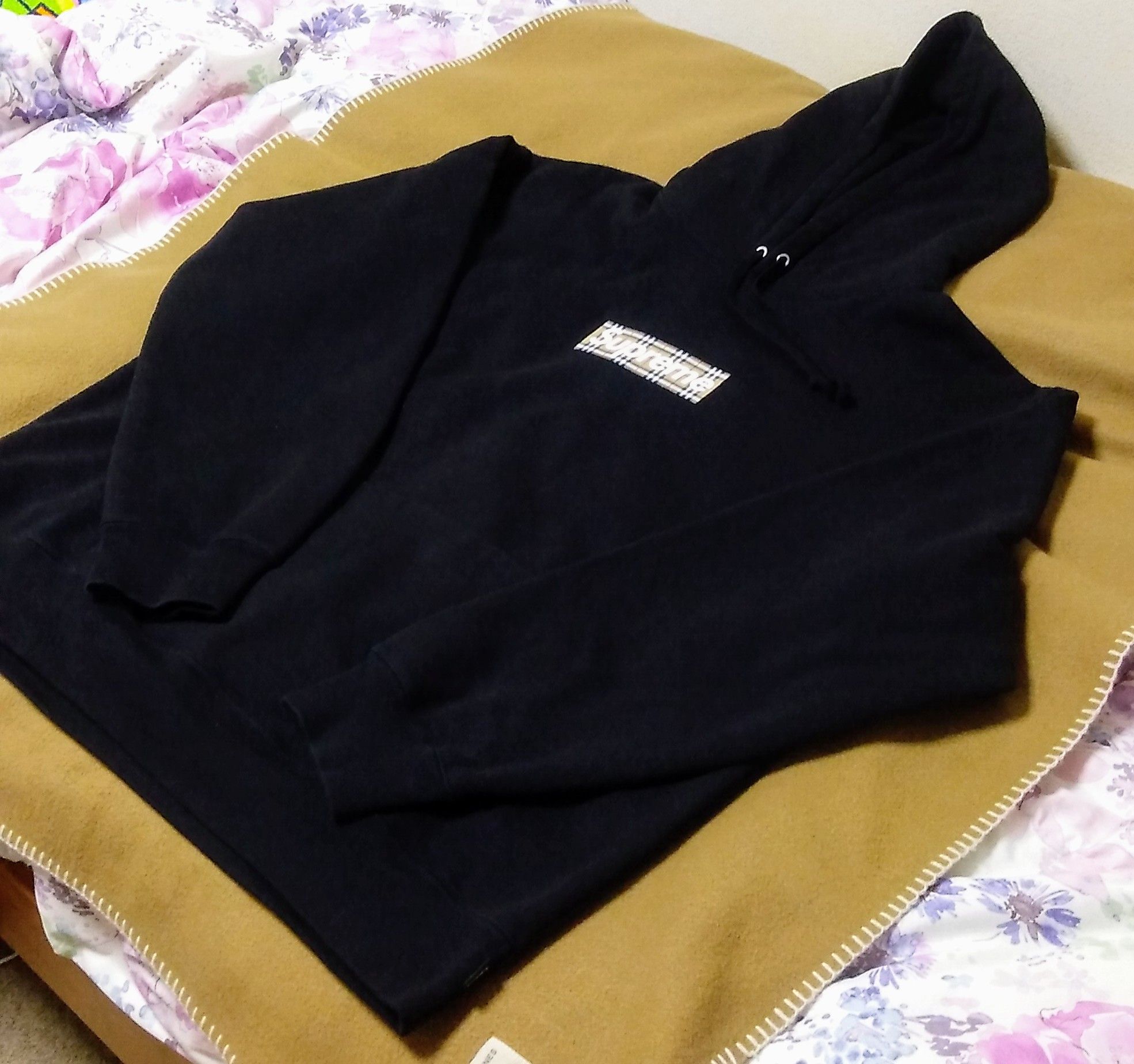 Supreme / Burberry Box Logo Hooded Sweatshirt "Black"