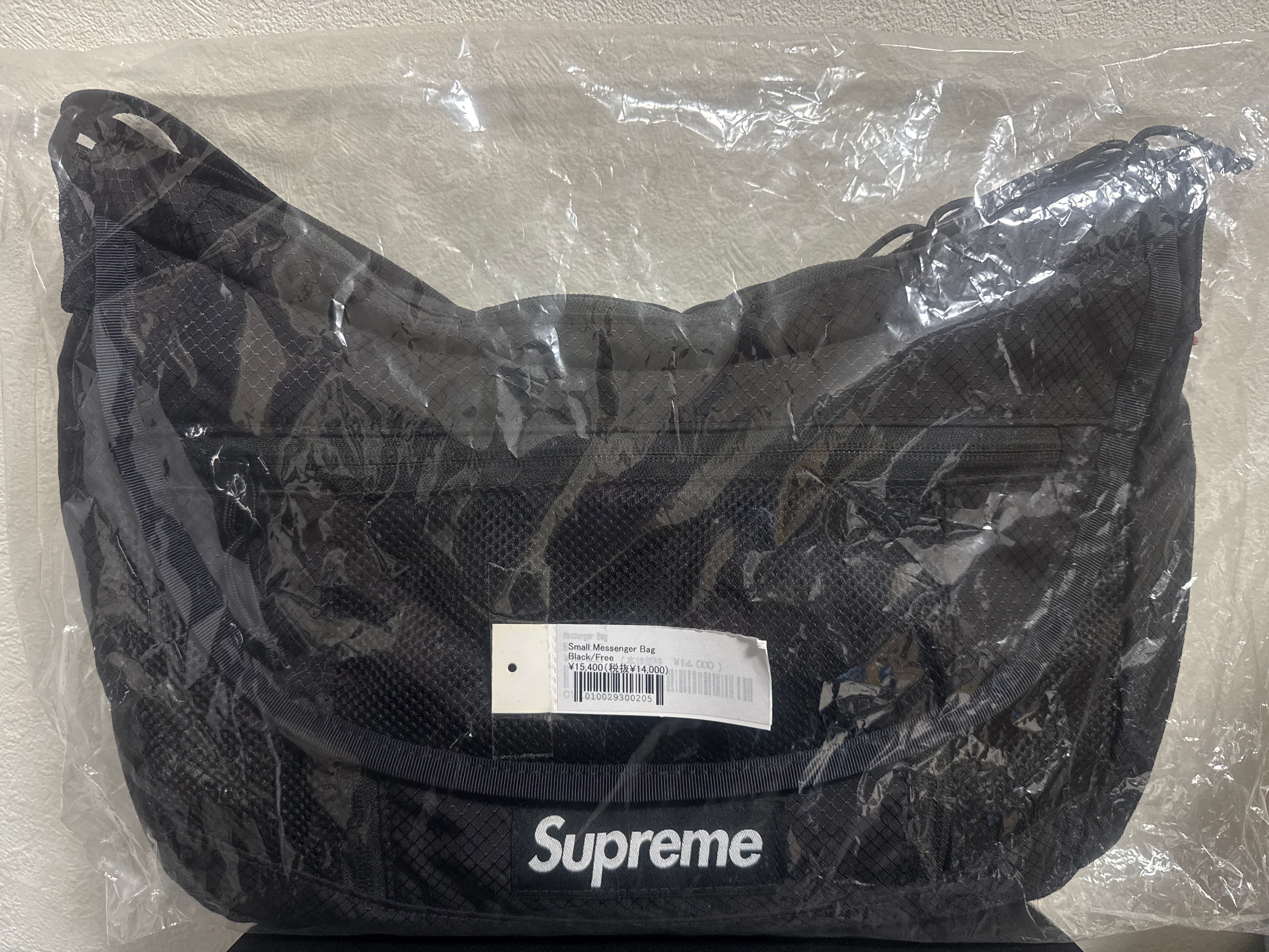 Supreme 2022ss Small Messenger Bag 
