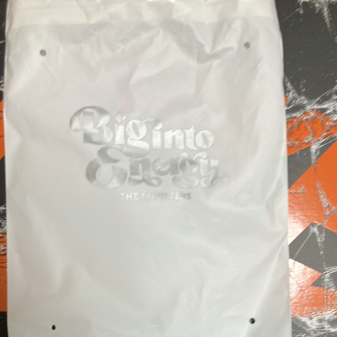 POP MART THE MONSTERS (LABUBU) Big into Energy Series Plush Pendant ID (Secret)