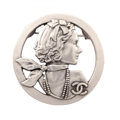 シャネル CHANEL マドモアゼル ココマーク ブローチ アクセサリー ステンレススチール レディース シルバー系 【中古】