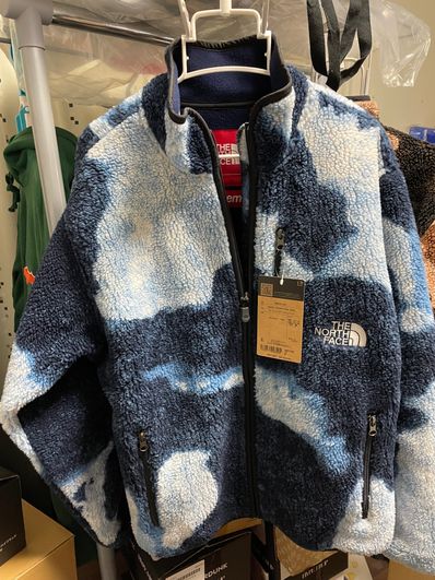 Supreme x The North Face Bleached Denim Print Fleece Jacket "Indigo"