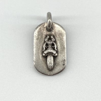 CHROME HEARTS(クロムハーツ) RAISED DAGGER DOGTAG レイズドダガー ドッグタグ SV925 ペンダントトップ 15.94g シルバー