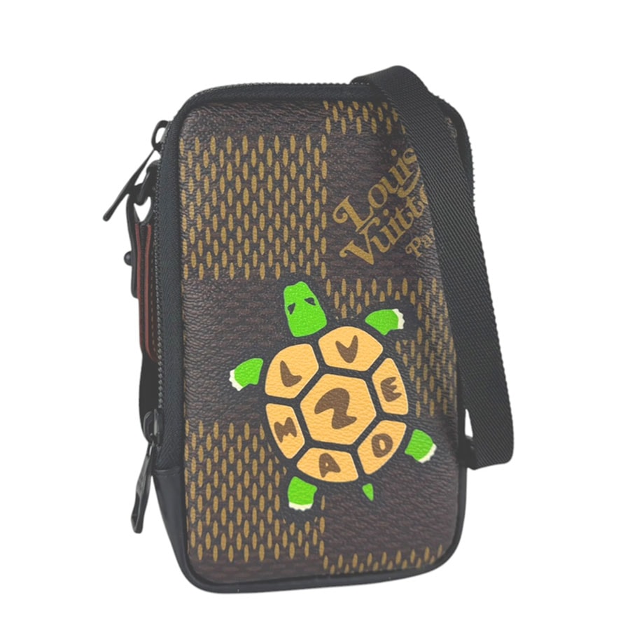 ルイ ヴィトン LOUIS VUITTON ショルダーバッグ ダミエ ジャイアント NIGOコラボ ダブルフォンポーチ/ダミエ ジャイアント エベヌ メンズ N40377【中古】 z11019