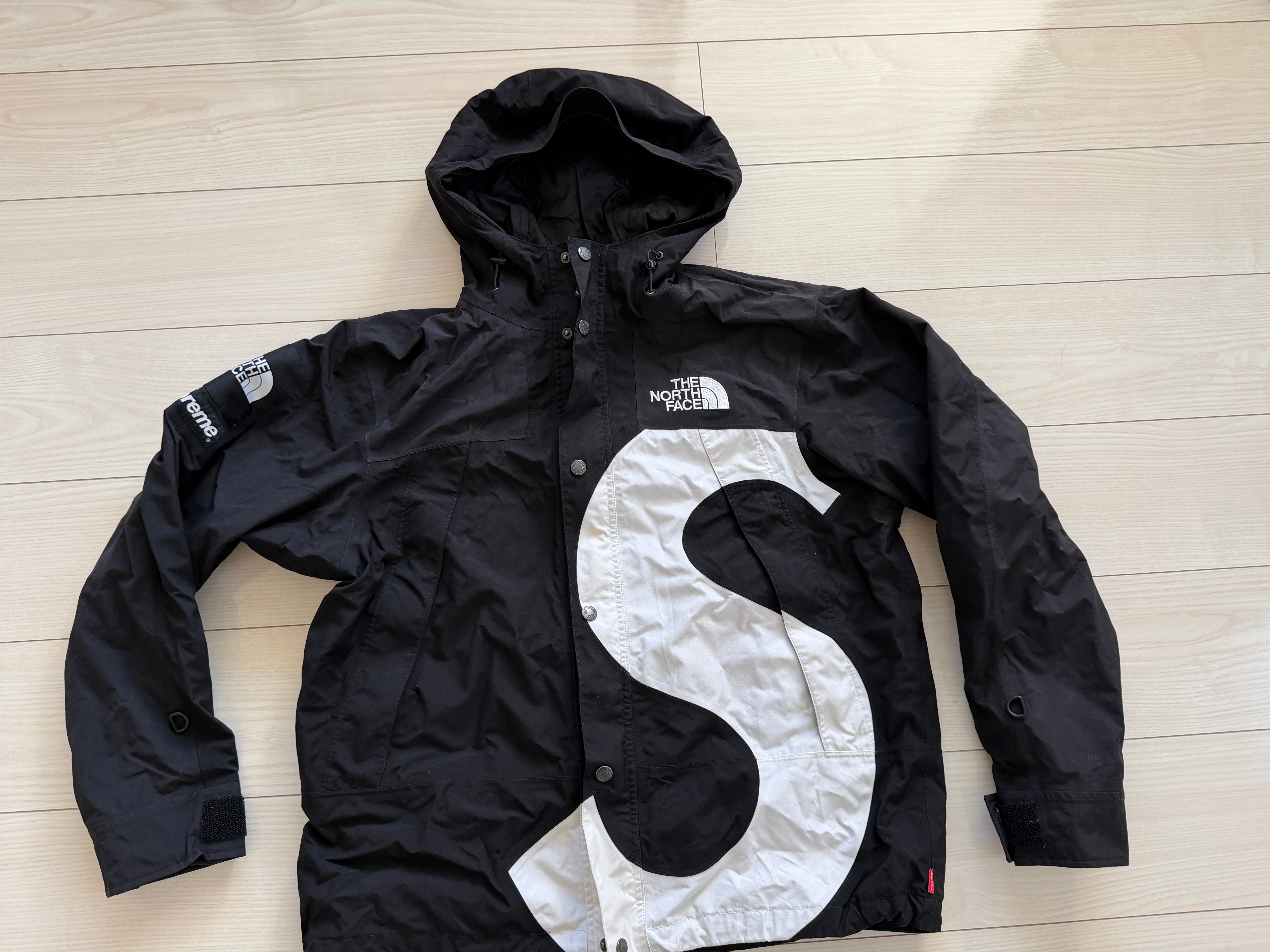 Supreme x The North Face S Logo Mountain Jacket 
