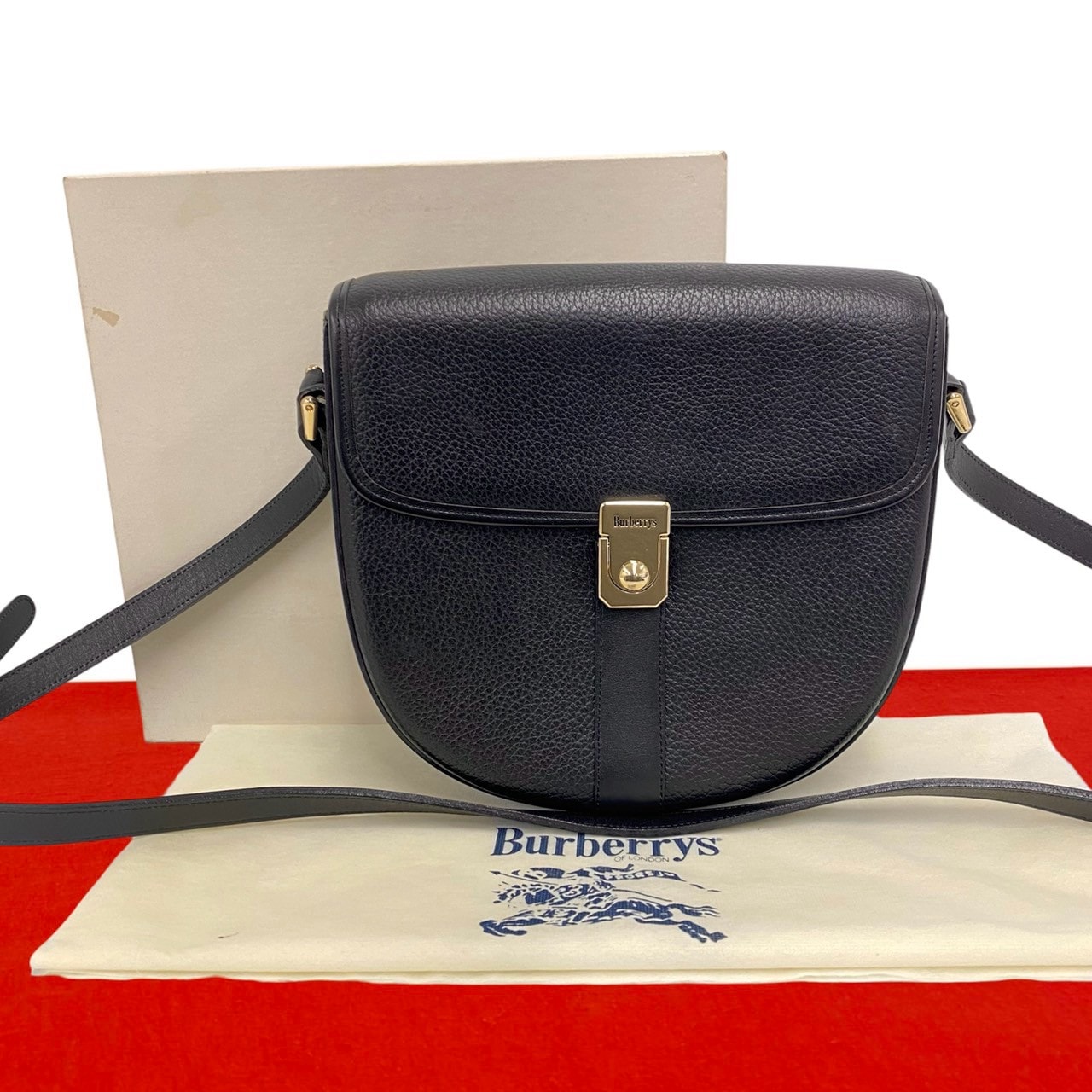 BURBERRY バーバリー ロゴ 金具 ノバチェック シャドーホース レザー ショルダーバッグ ブラック
 71560