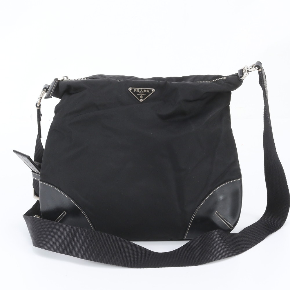 ■極美品 プラダ テスート ナイロントライアングルロゴ 白タグ付