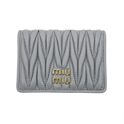 Miu Miu ミュウ ミュウ シャーリング キルティング カードケース
名刺入れ マテラッセ レザー グレー レディース
【中古】
