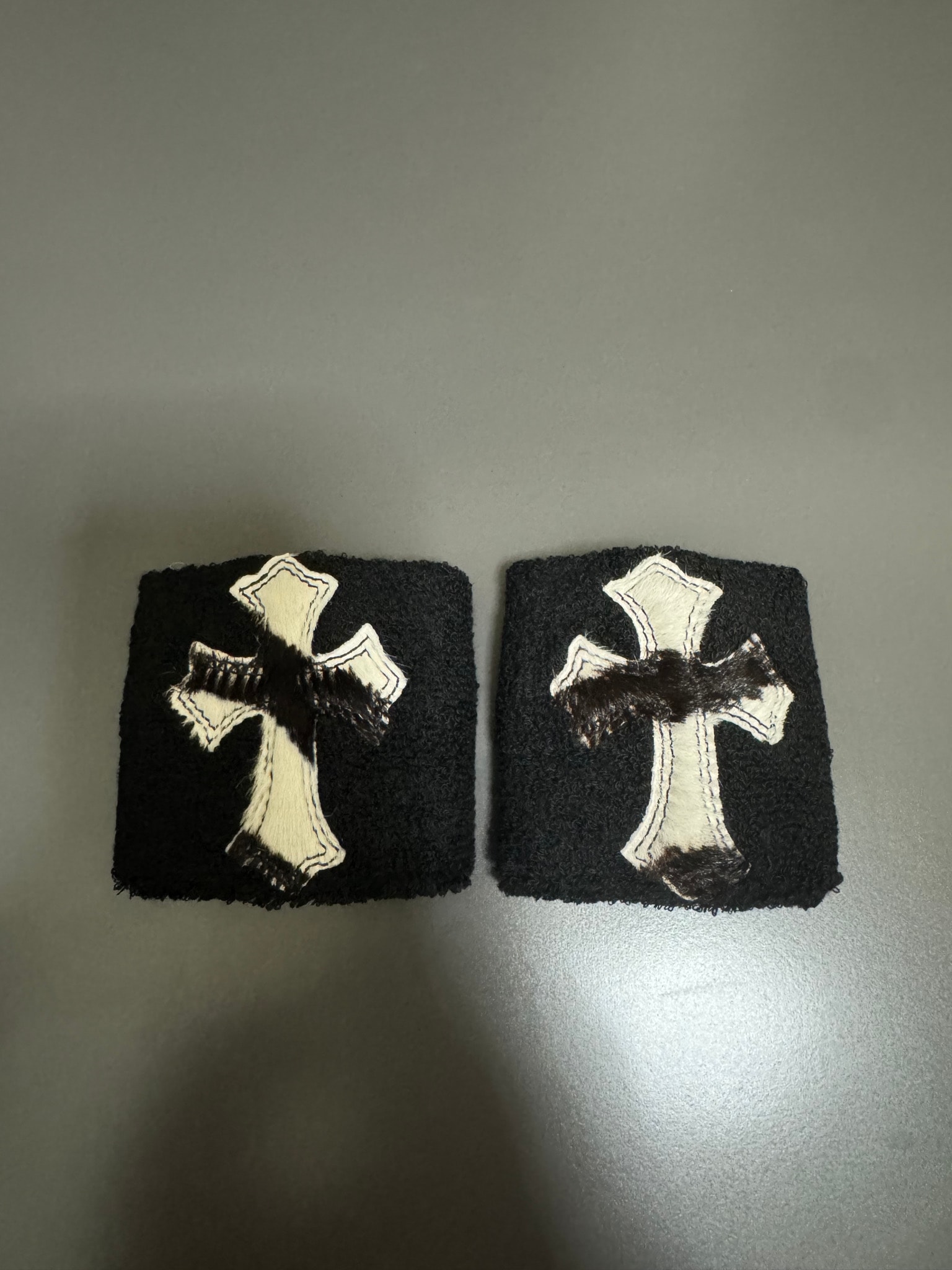 SWEATBAND WRIST BLACK ZEBRA クロスパッチリストバンド