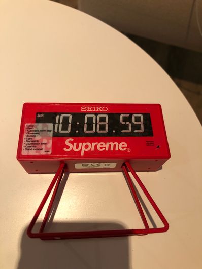 Supreme / Seiko Marathon Clock "Red"