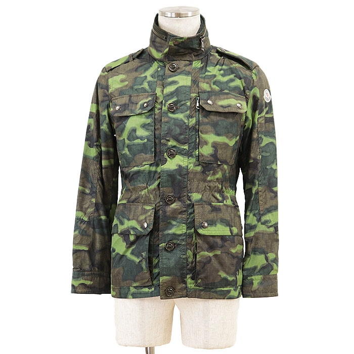 【美品】MONCLER モンクレール ミリタリージャケット CRISTIAN GIUBOTTO カモフラージュ M-65 転写プリント 撥水性 レインウェア ナイロン100% フード内蔵 ブルゾン アウター メンズ サイズ 0 グリーン 緑 総柄 アルメニア製