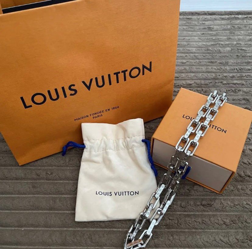 Louis Vuitton Monogram Chain Necklace "Silver"