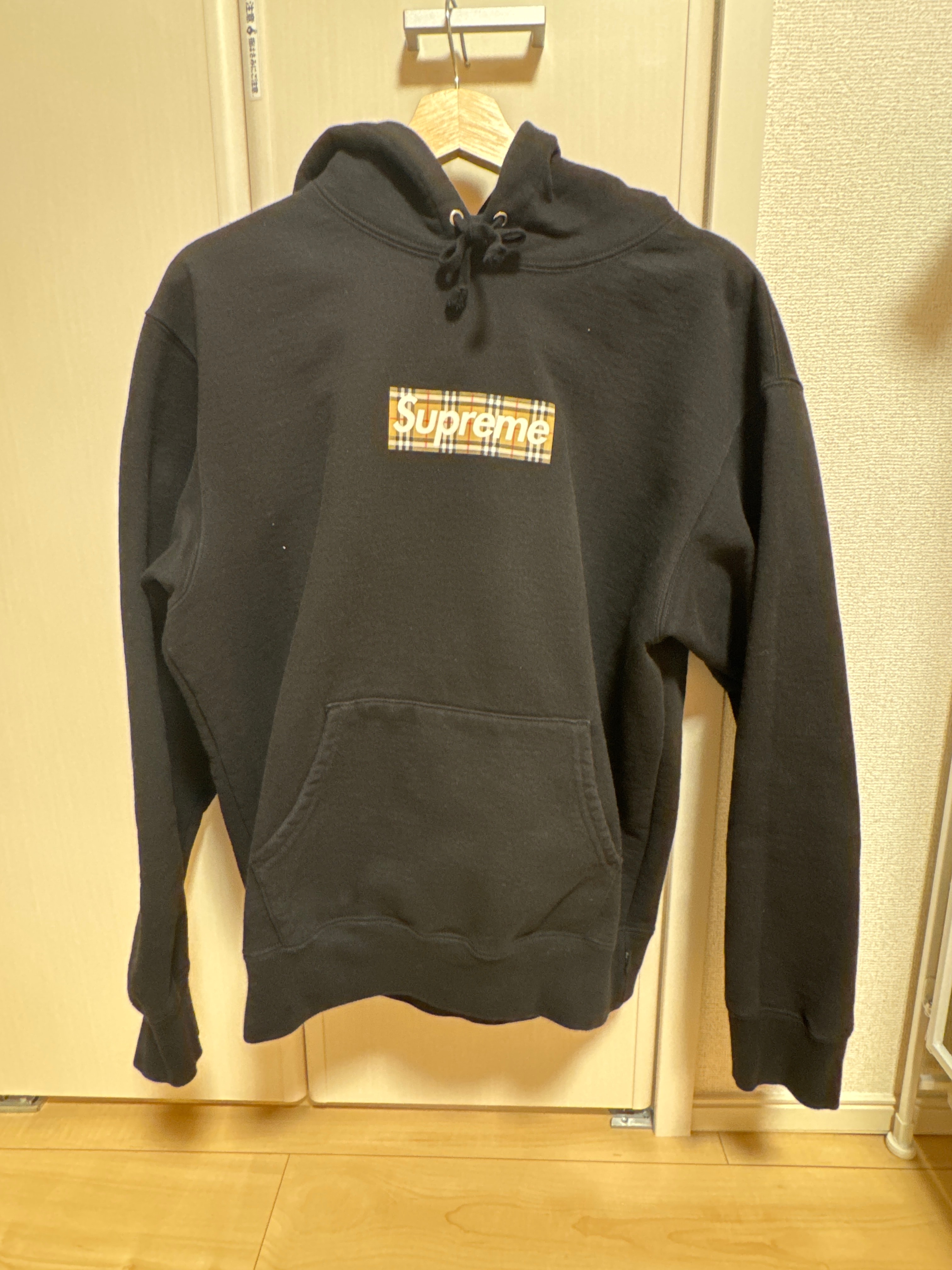 Supreme / Burberry Box Logo Hooded Sweatshirt "Black"