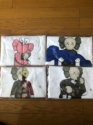 Uniqlo KAWS Clean Slate Tee "White"
