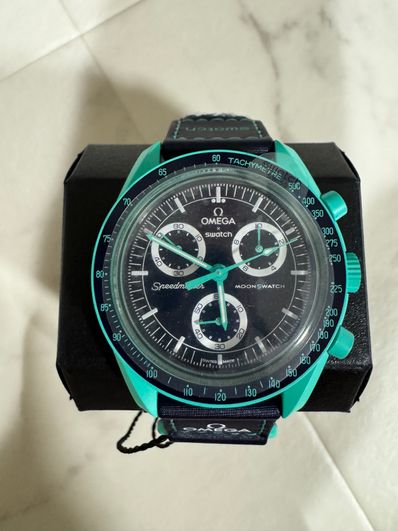 OMEGA x Swatch Bioceramic Moonswatch Mission On Earth "Polar Lights" SO33L103