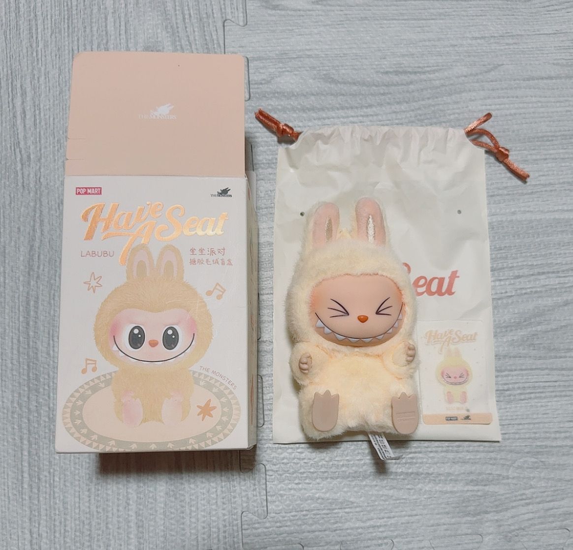 POP MART THE MONSTERS (LABUBU) Have a Seat Plush Series SISI