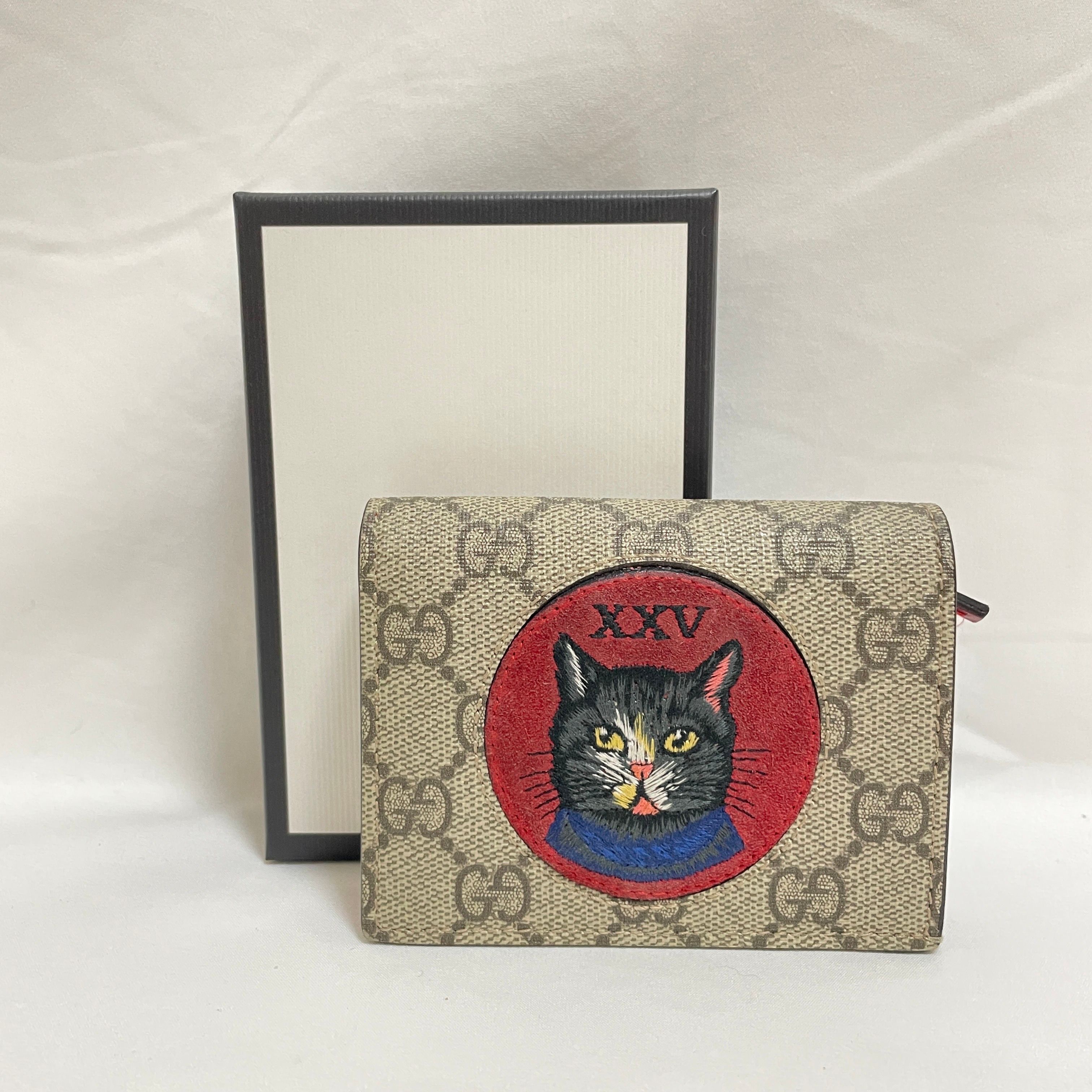 GUCCI Mystic Cat GG Supreme Card Case