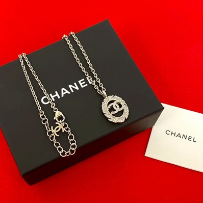 CHANEL シャネル ココマーク モチーフ 合金 ラインストーン メッキ ネックレス シルバー
11871