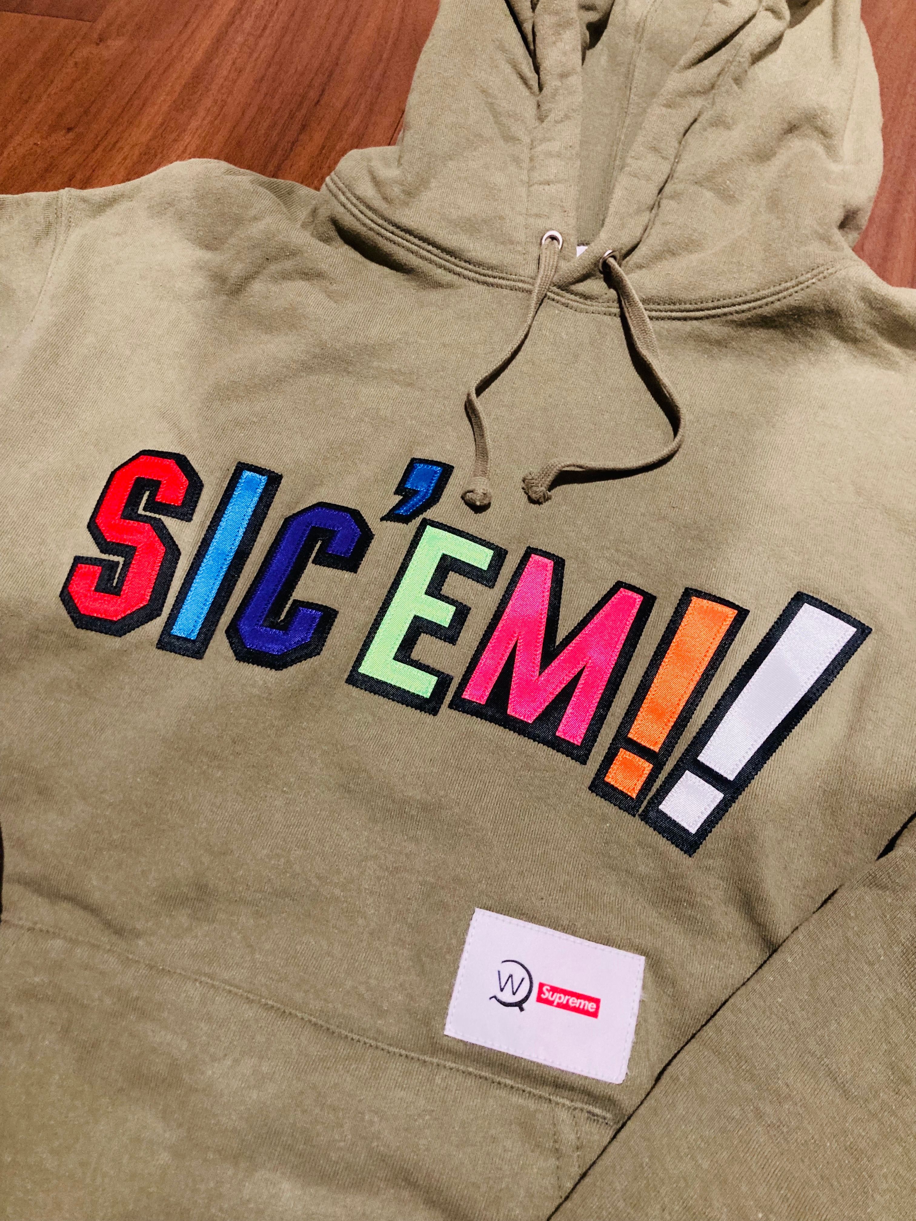 Supreme / WTAPS Sic'em! Hooded Sweatshirt "Olive Drab"