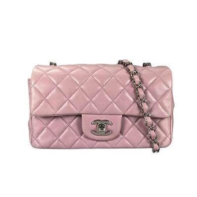 CHANEL シャネル ショルダーバッグ マトラッセ20 シングルフラップ チェーンショルダー 16番台 斜め掛け ココマーク ラムスキン パープル 紫
シルバー金具 レディース 美品【中古品】