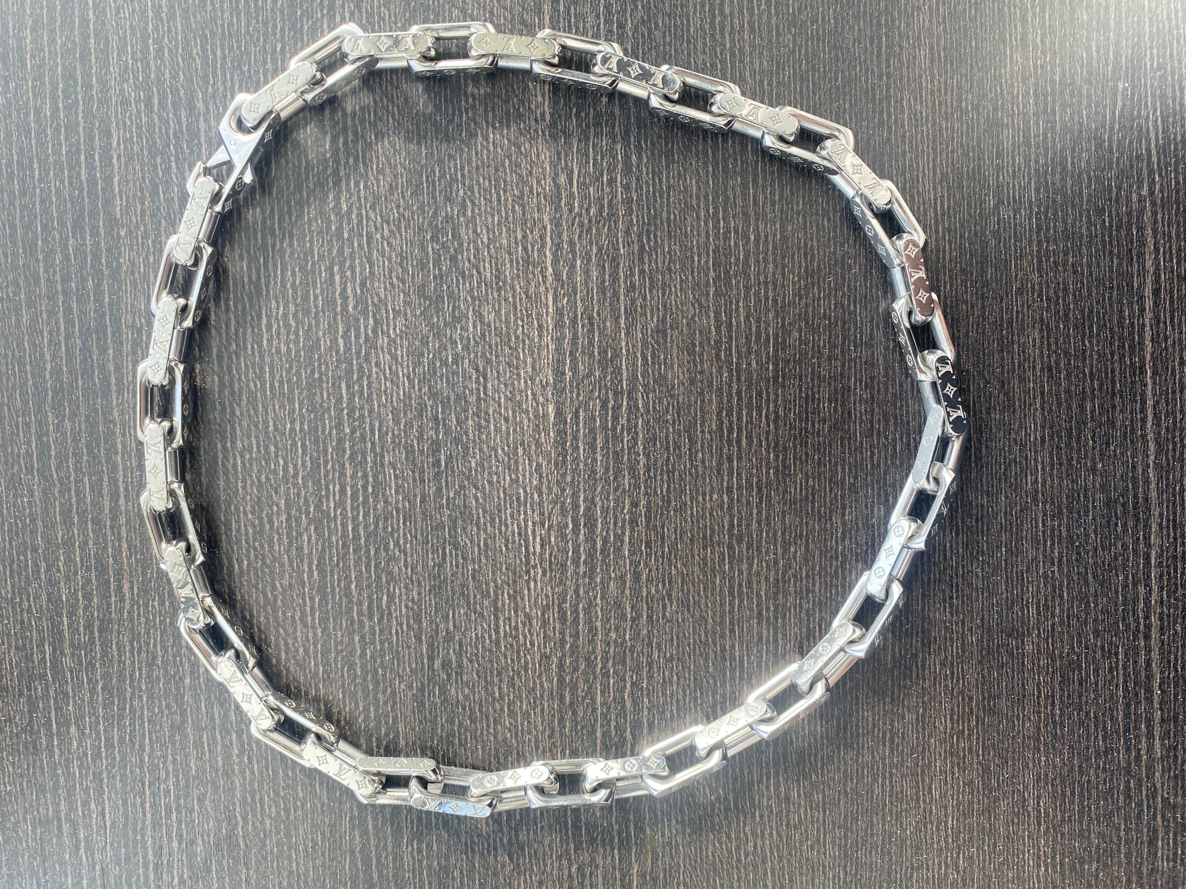 Louis Vuitton Monogram Chain Necklace "Silver"