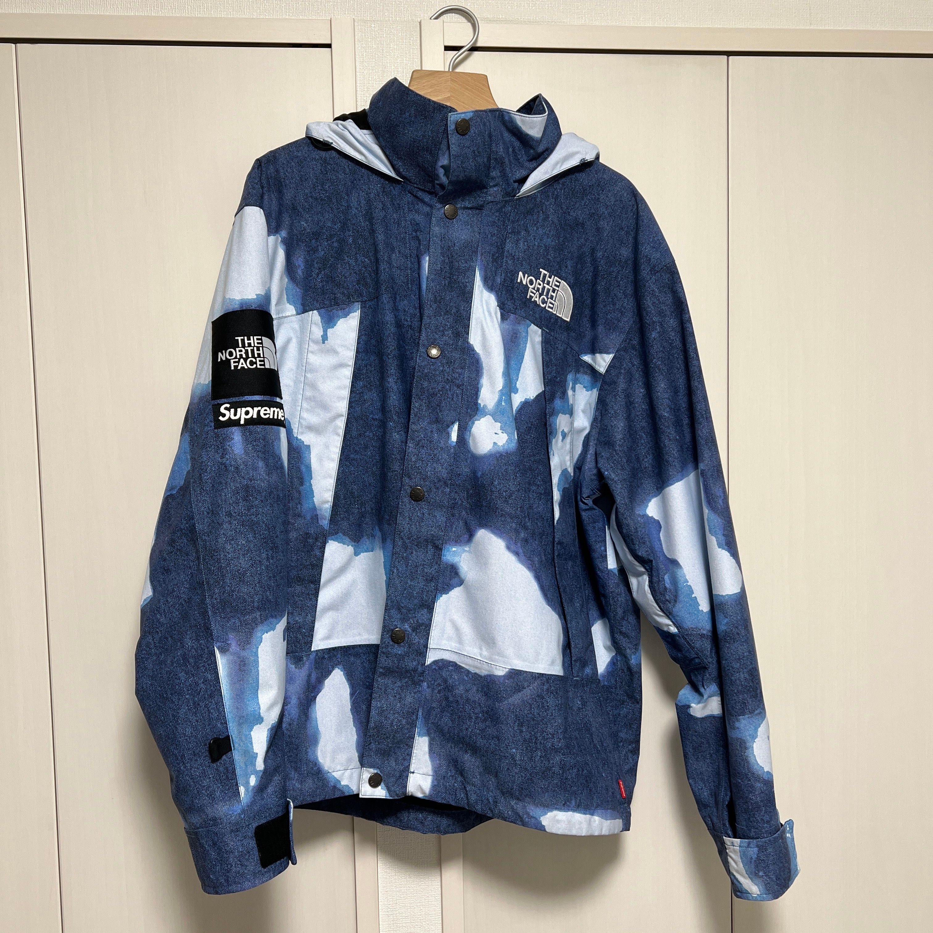 Supreme x The North Face Bleached Denim Print Mountain Jacket "Indigo"