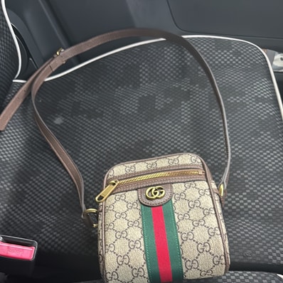 GUCCI Ophidia GG Shoulder Bag