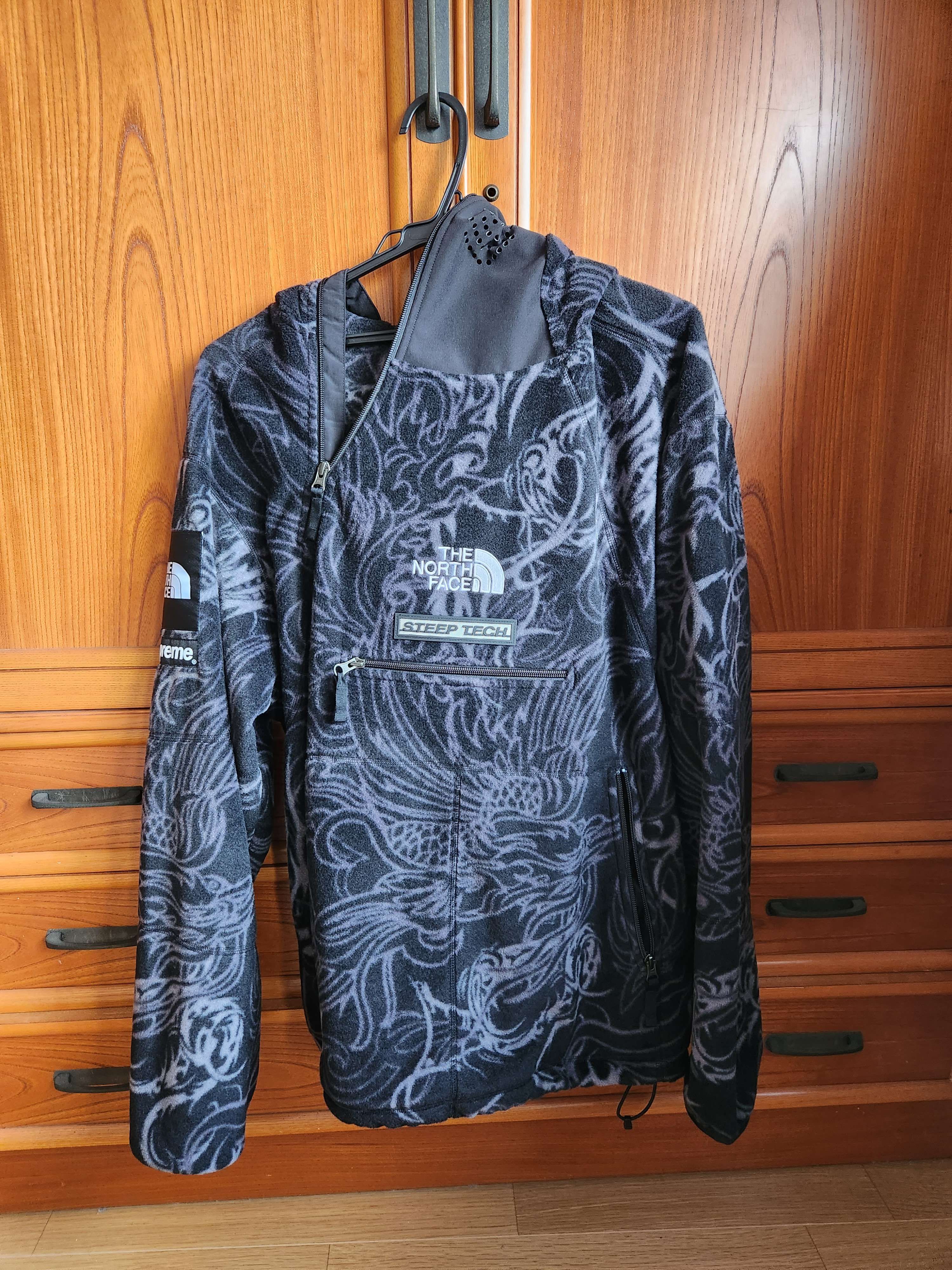 Supreme x The North Face Steep Tech Fleece Pullover "Black Dragon"