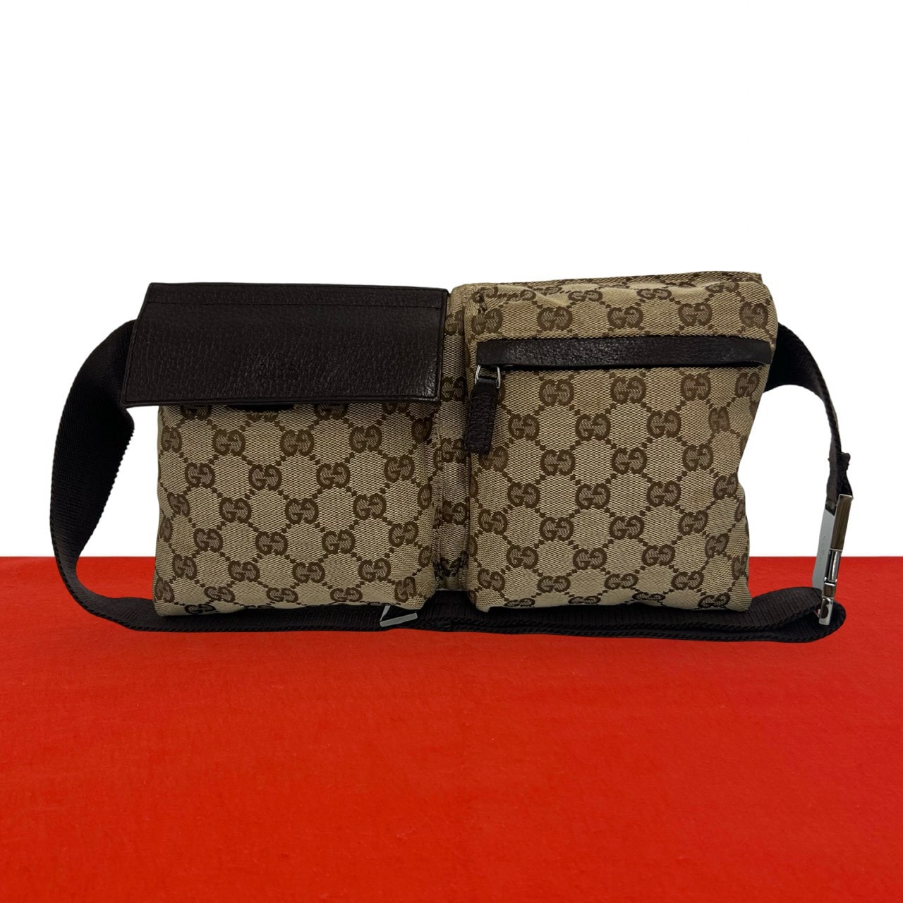 GUCCI グッチ GG 柄 ロゴ キャンバス レザー ボディバッグ ブラウン
12192
