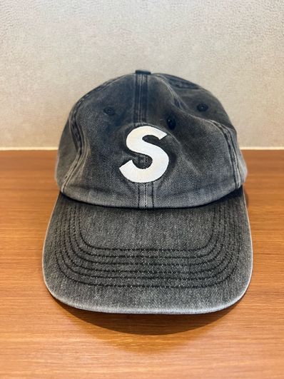Supreme Pigment Print S Logo 6-Panel "Black"