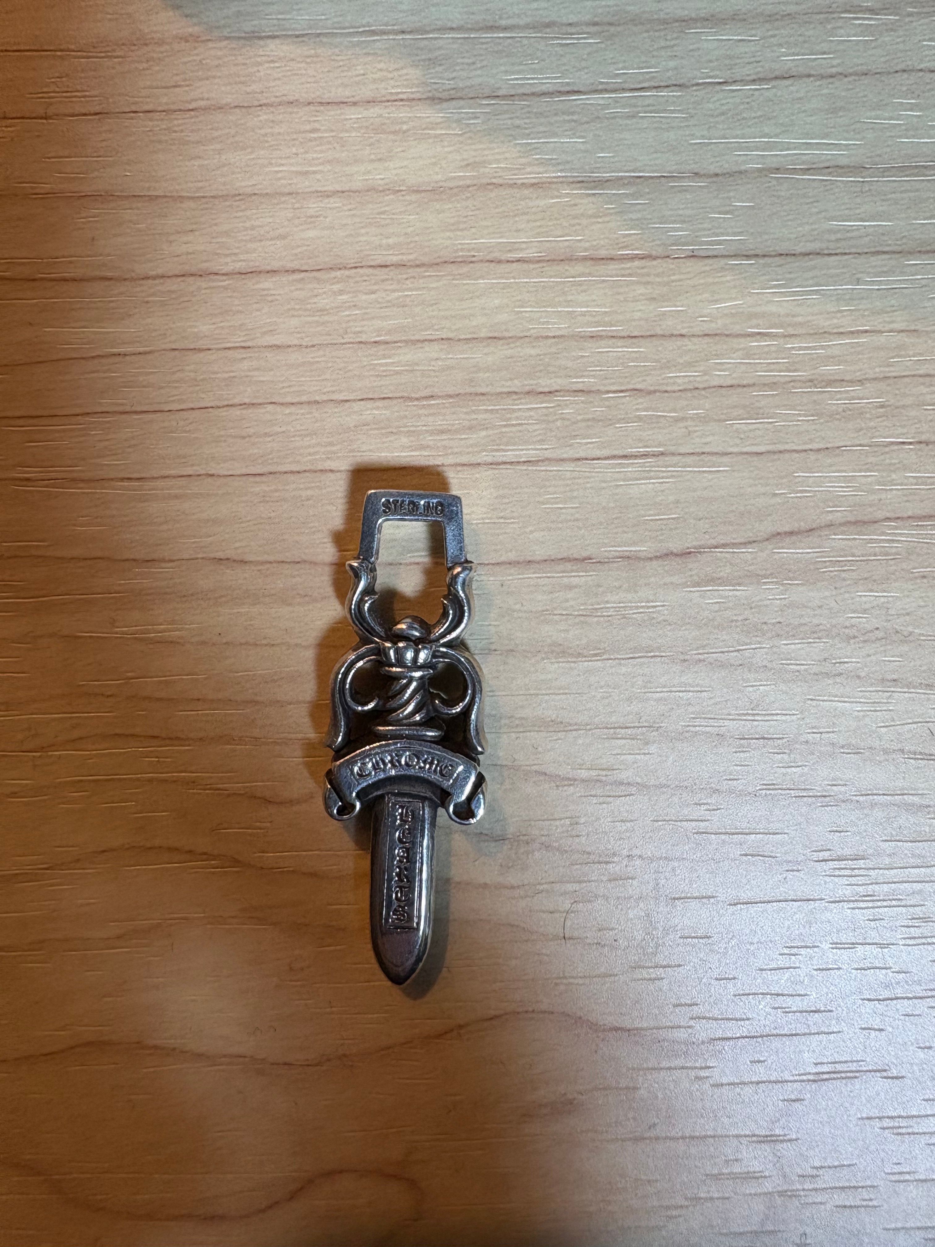 Chrome Hearts #10 Dagger Pendant "Silver"