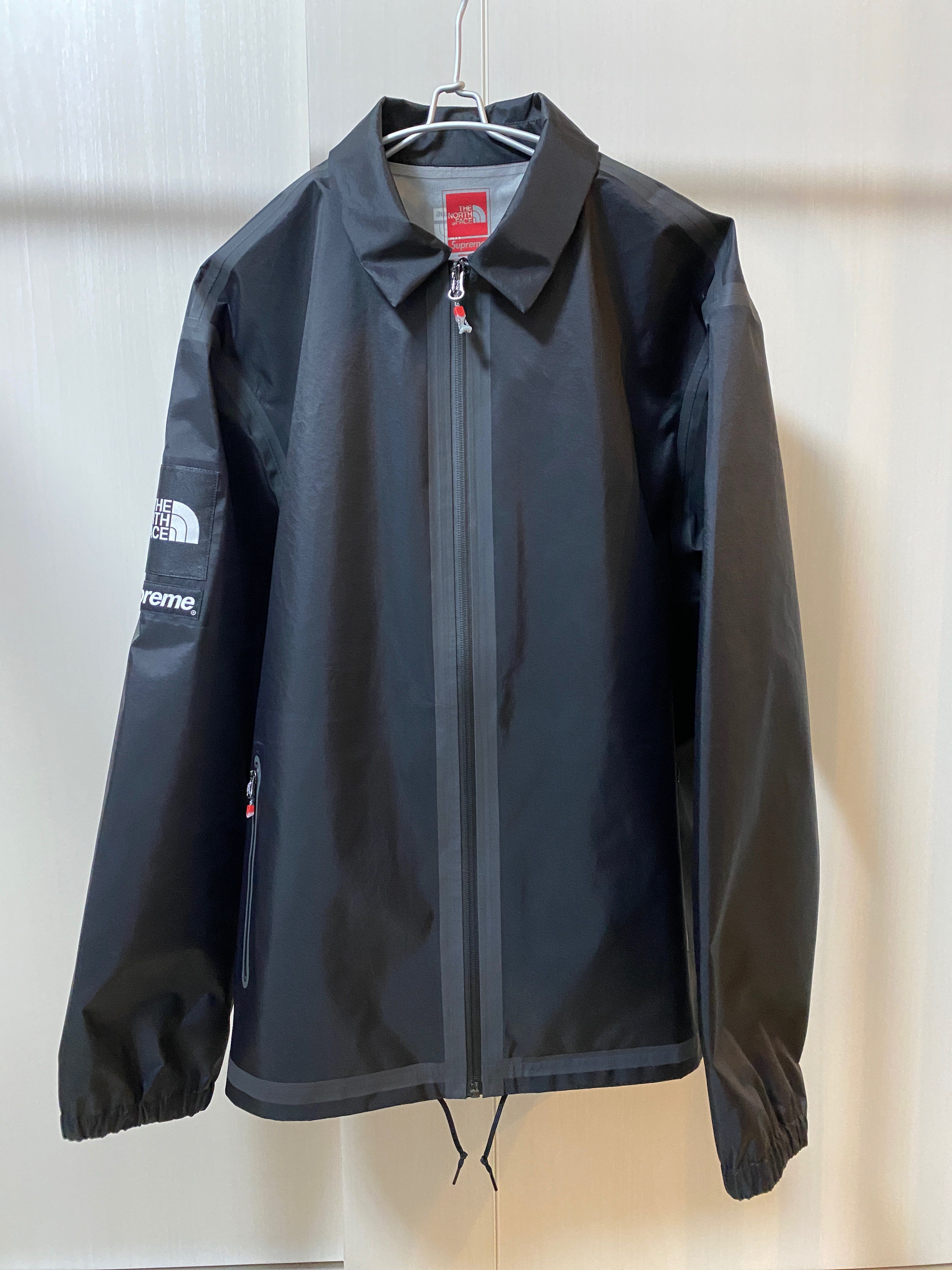 Supreme x The North Face Summit Series Outer Tape Seam Coaches Jacket "Black"