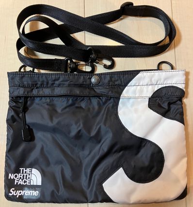 Supreme x The North Face S Logo Shoulder Bag "Black"