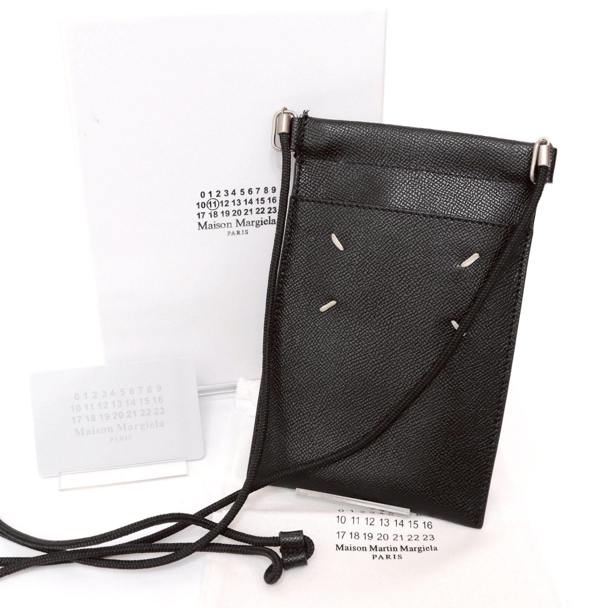 【美品】メゾンマルジェラ レザーネックホルダー ドキュメント S55UI0207