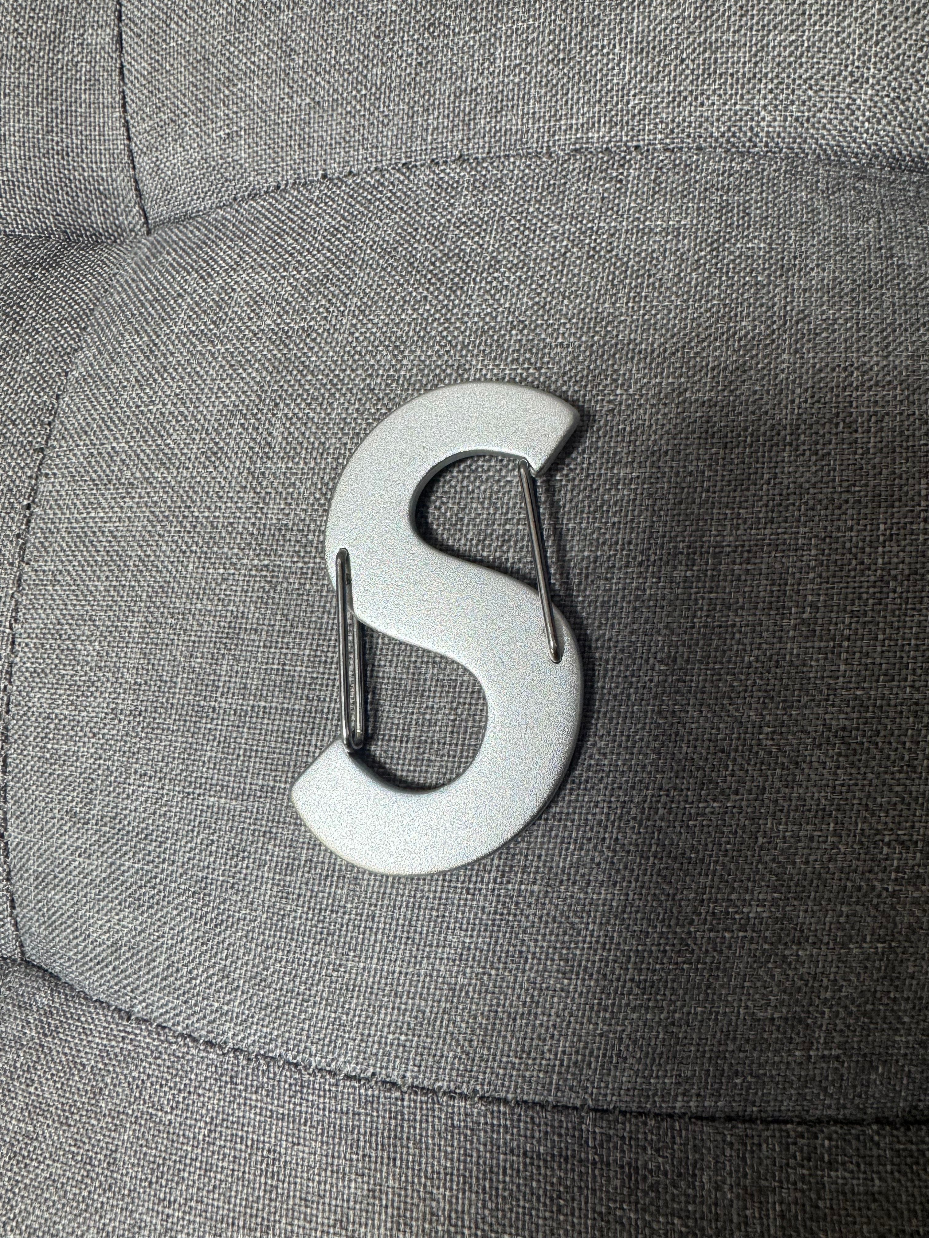 Supreme / Nite Ize S Logo Keychain 