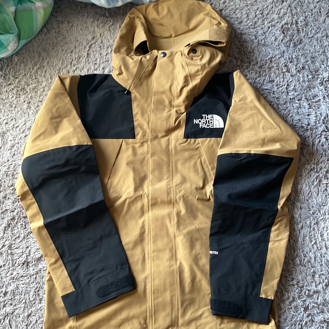 The North Face Mountain Jacket "British Khaki(BK)"