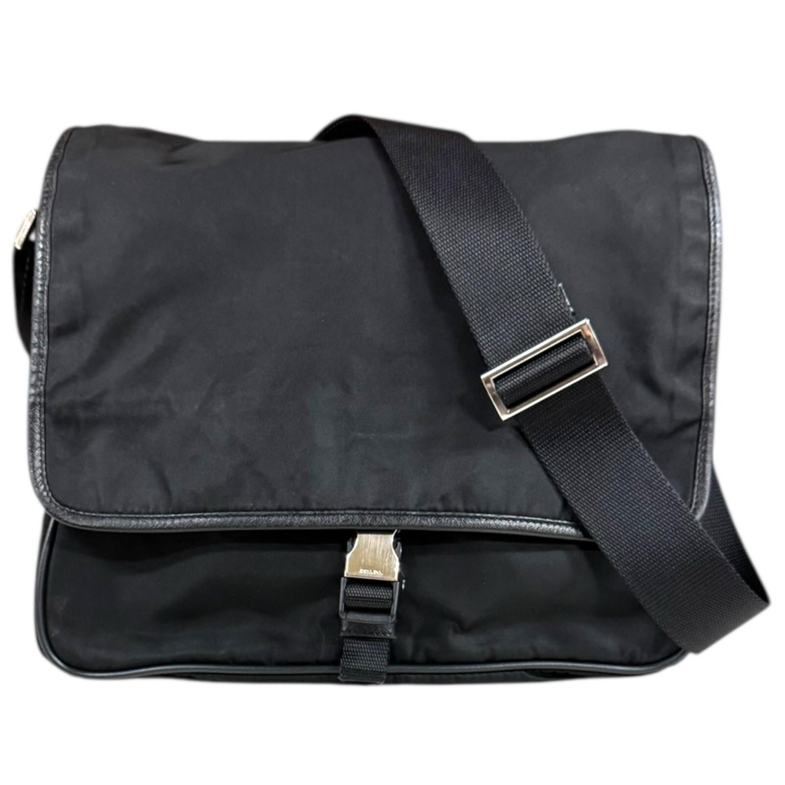プラダ ショルダーバッグ ナイロン ブラック メンズ PRADA 中古