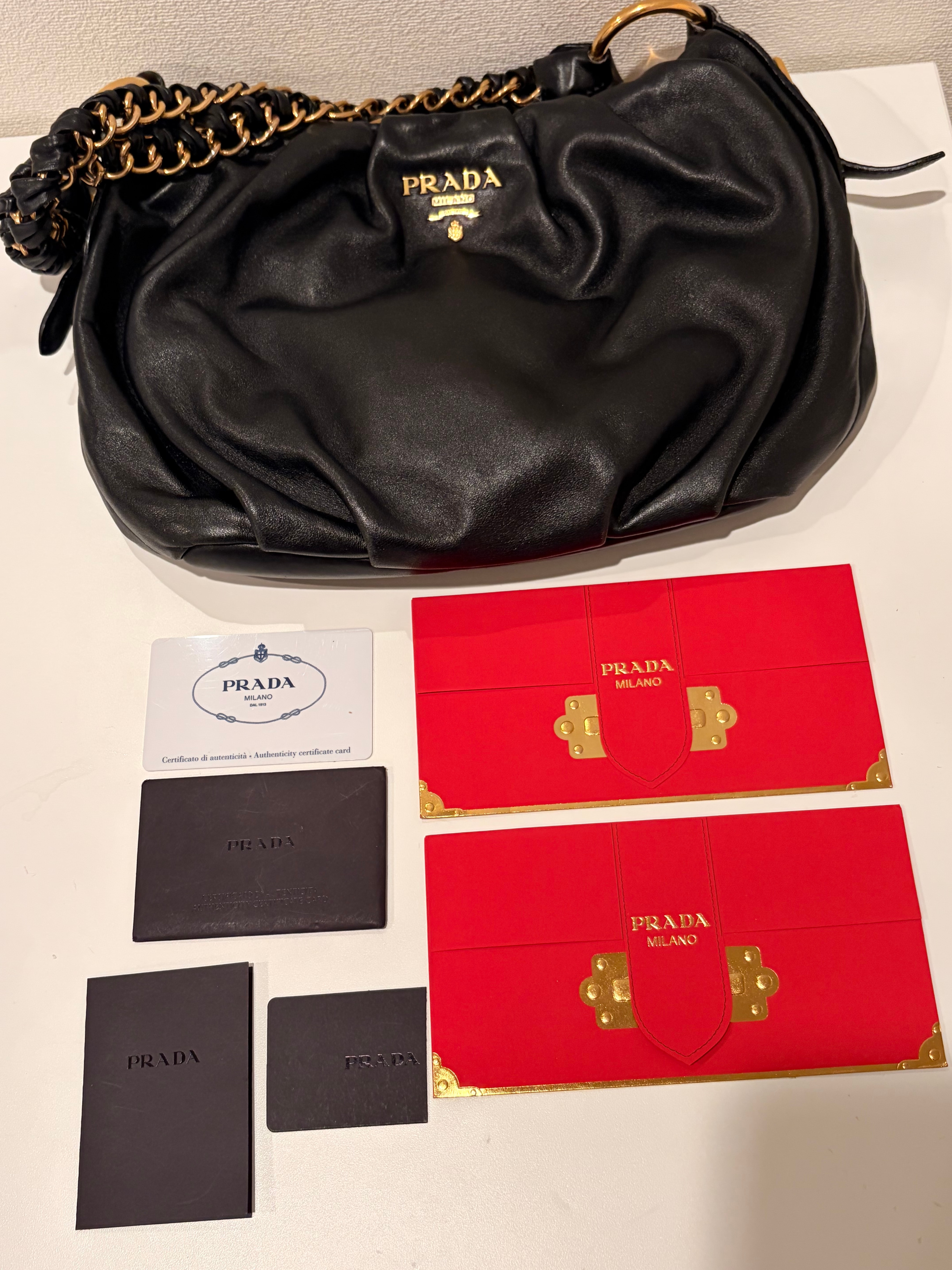 期間限定特別価格 国内正規 PRADA ハンドバック