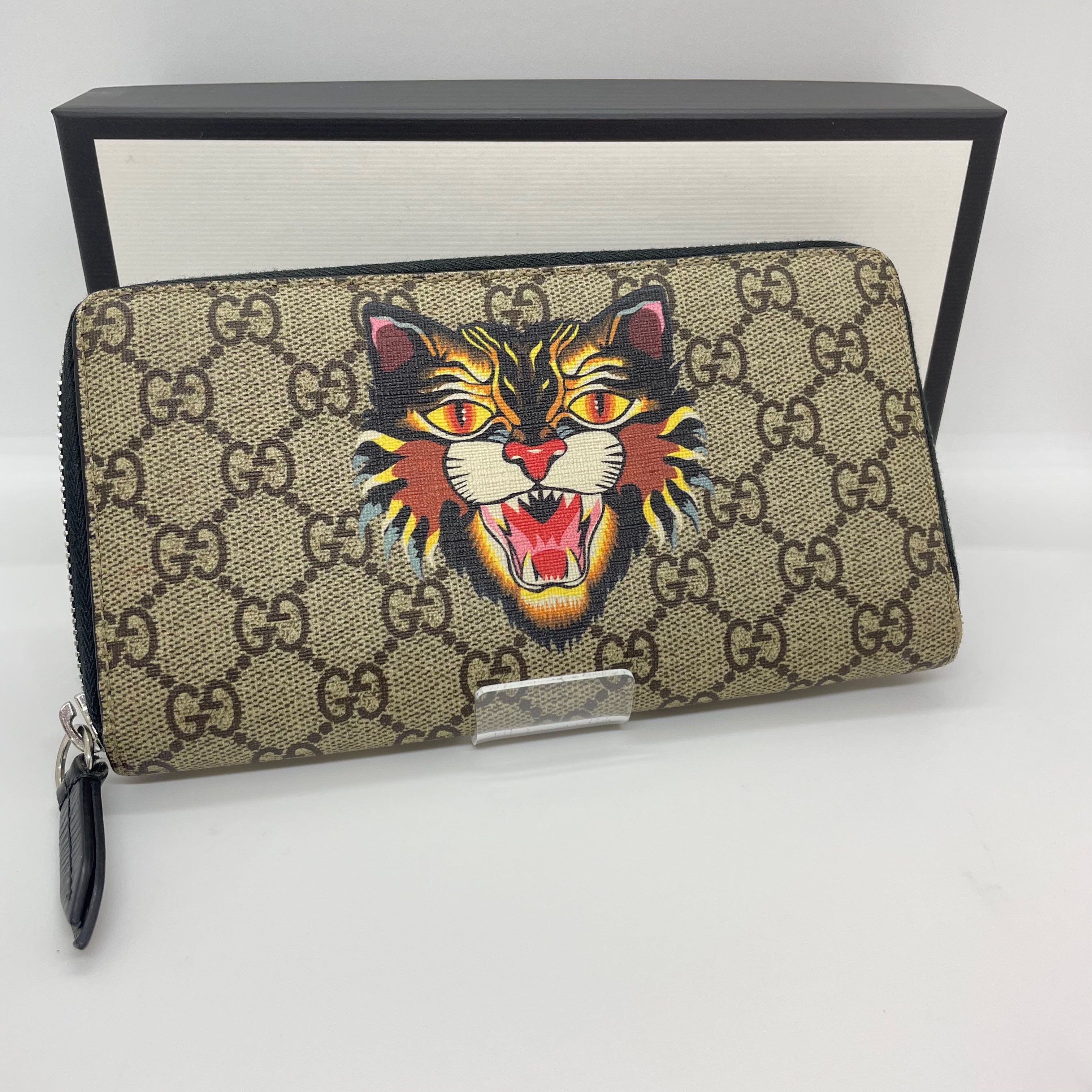 GUCCI GG Supreme Zip Round Wallet Angry Cat