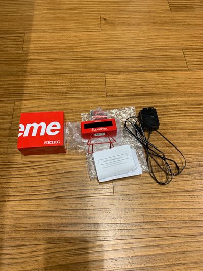 Supreme / Seiko Marathon Clock "Red"