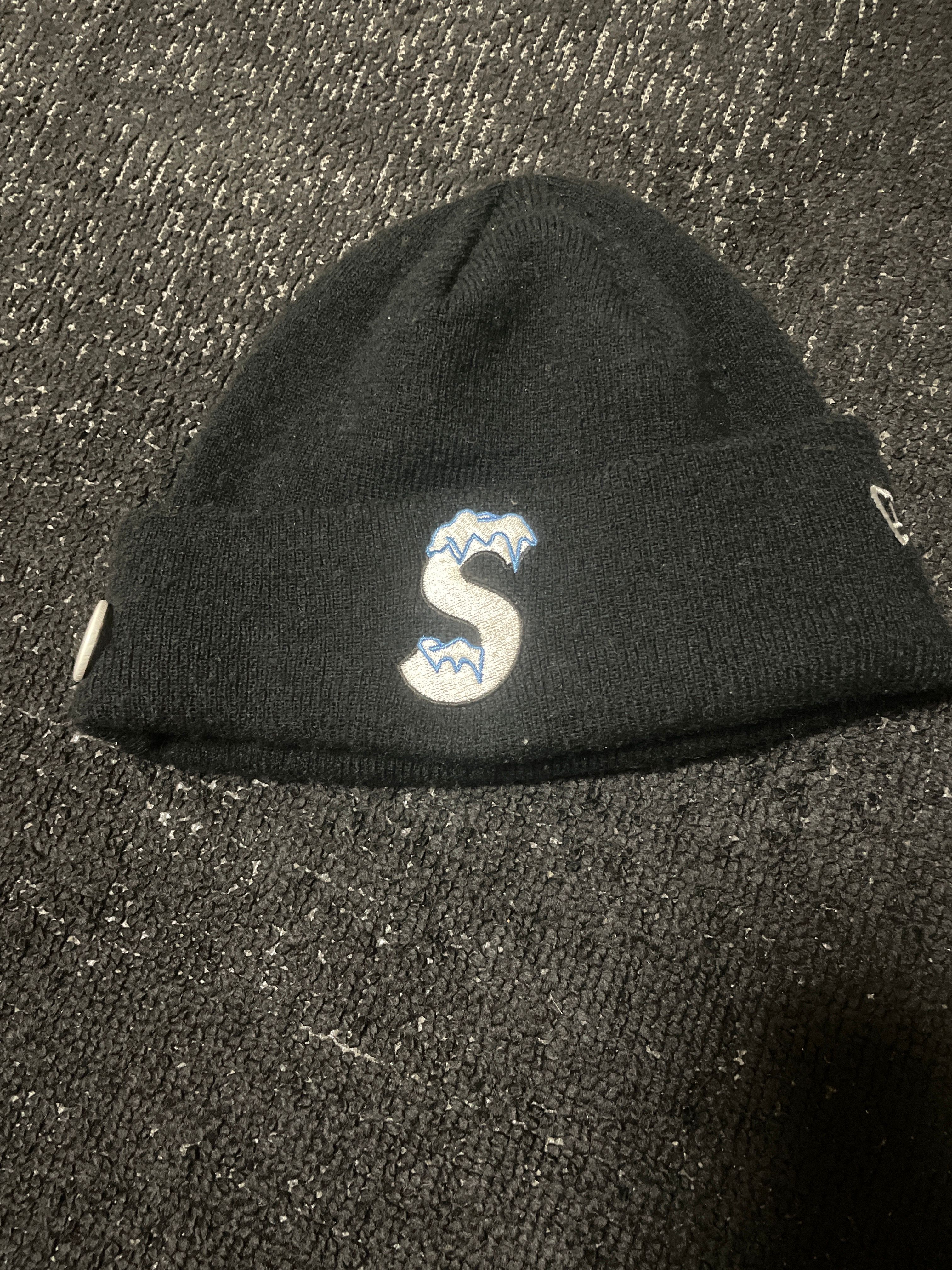New Era S Logo Beanie SUPREME