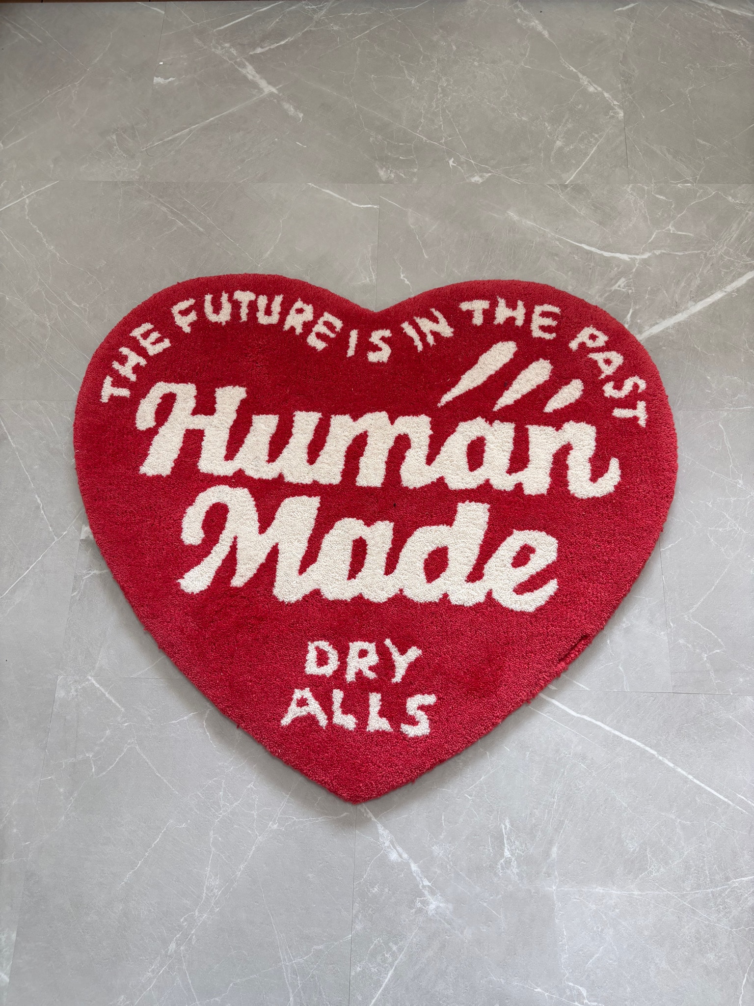 HUMAN MADE Heart Rug Medium "Red"