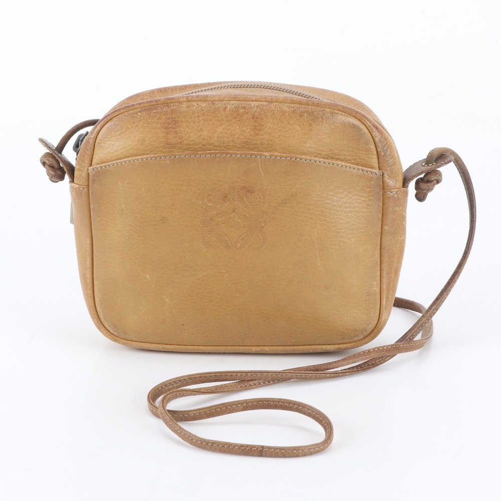 ■美品 ロエベ アナグラムショルダーバッグ レザー