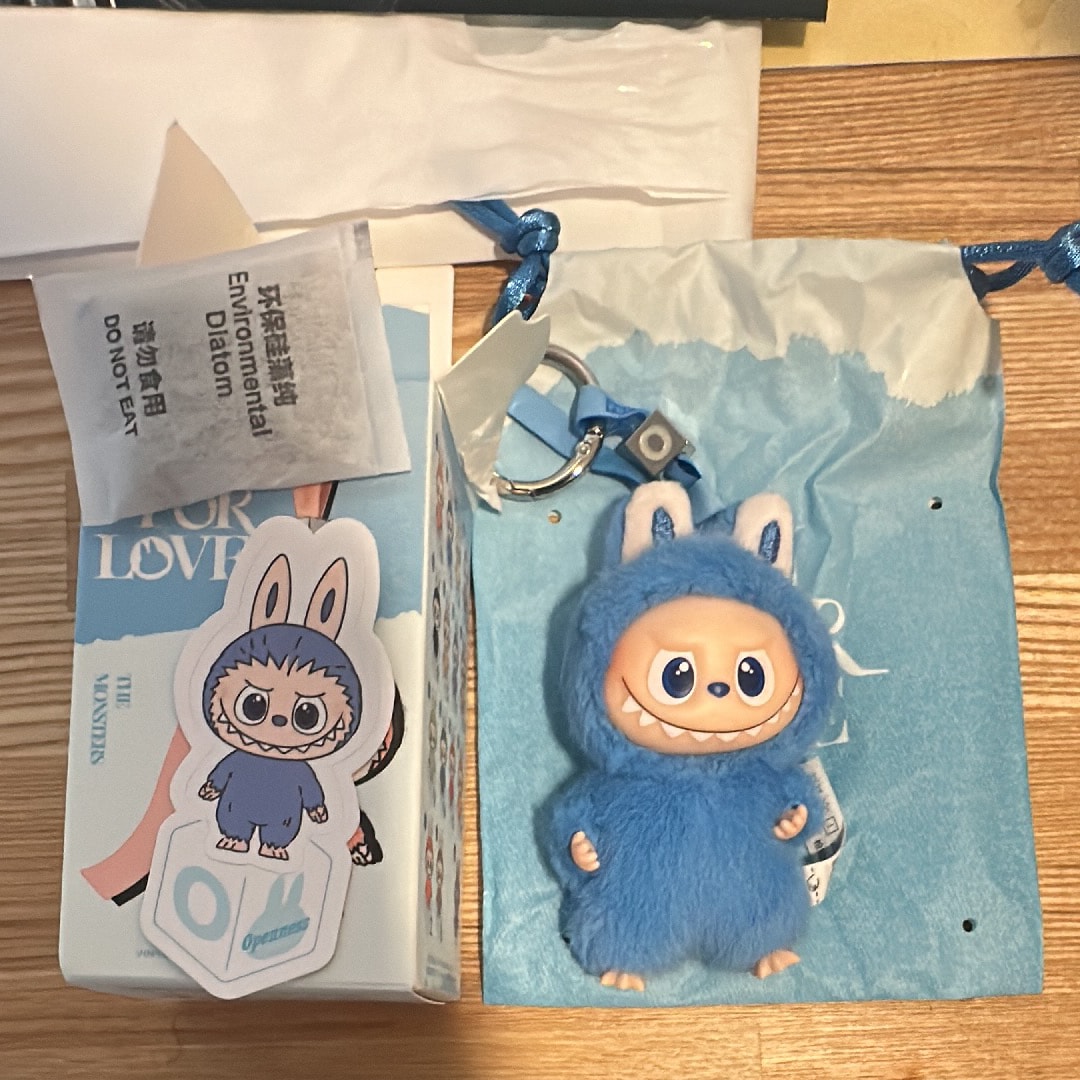 POP MART THE MONSTERS (LABUBU) Pin for Love Series-Vinyl Plush Pendant (N-Z) O