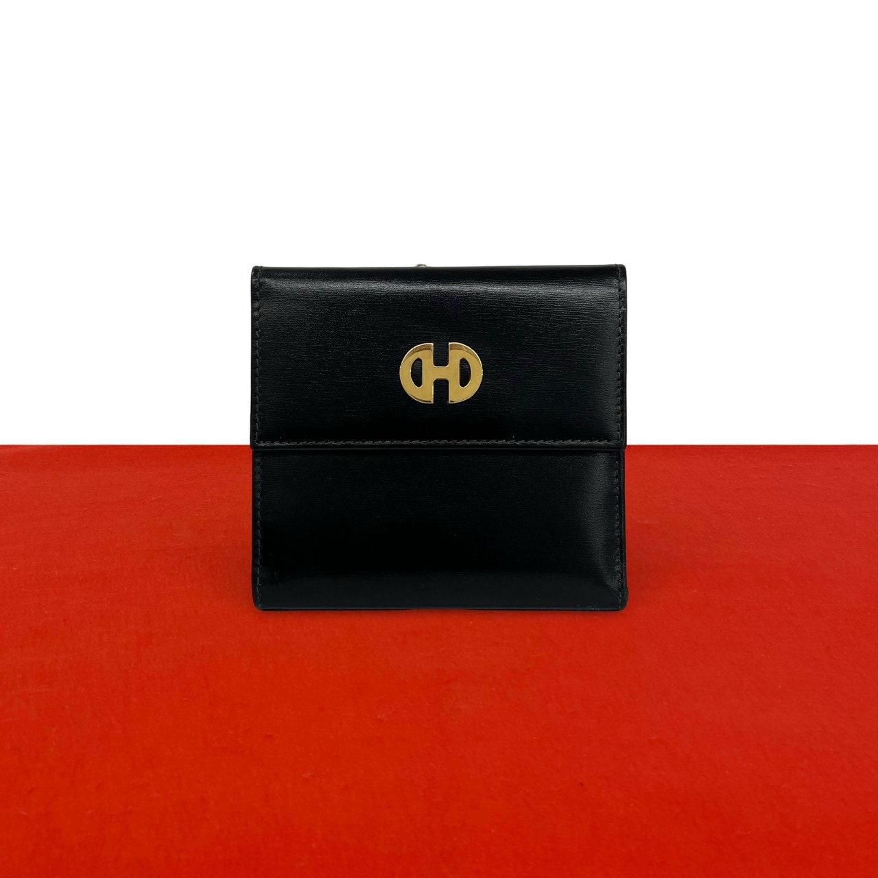 CELINE セリーヌ ロゴ 金具 レザー 二つ折り財布 ブラック
 38226