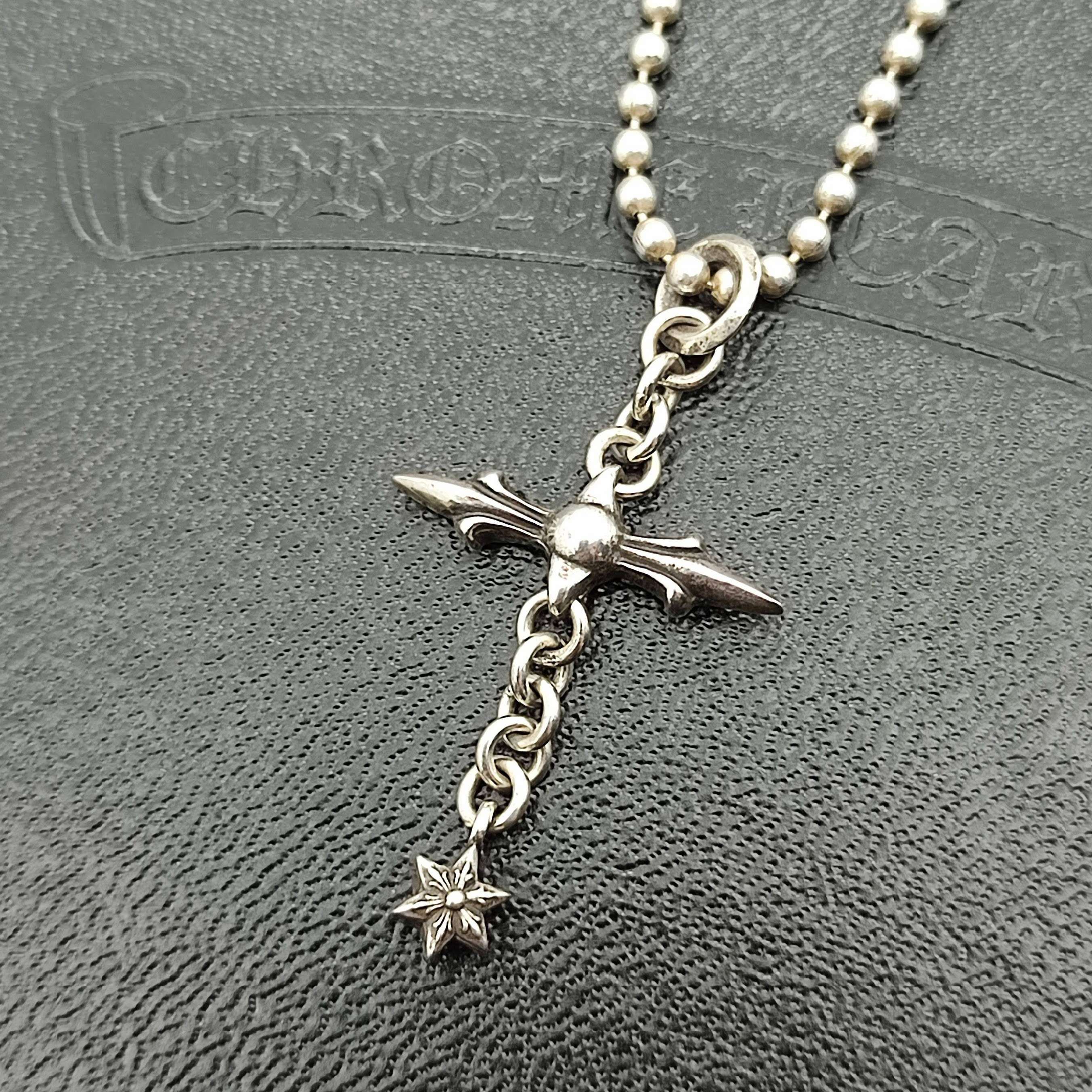 Chrome Hearts Raleigh Cross Charm "Silver"
