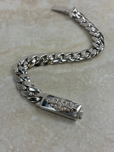 【Chrome Hearts】IDブレスレット「ベビー」20リンク ホワイトゴールド フローラルクロス クラシックリンク #7