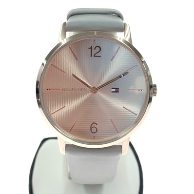 〇〇TOMMY HILFIGER トミーヒルフィガー クォーツ 腕時計