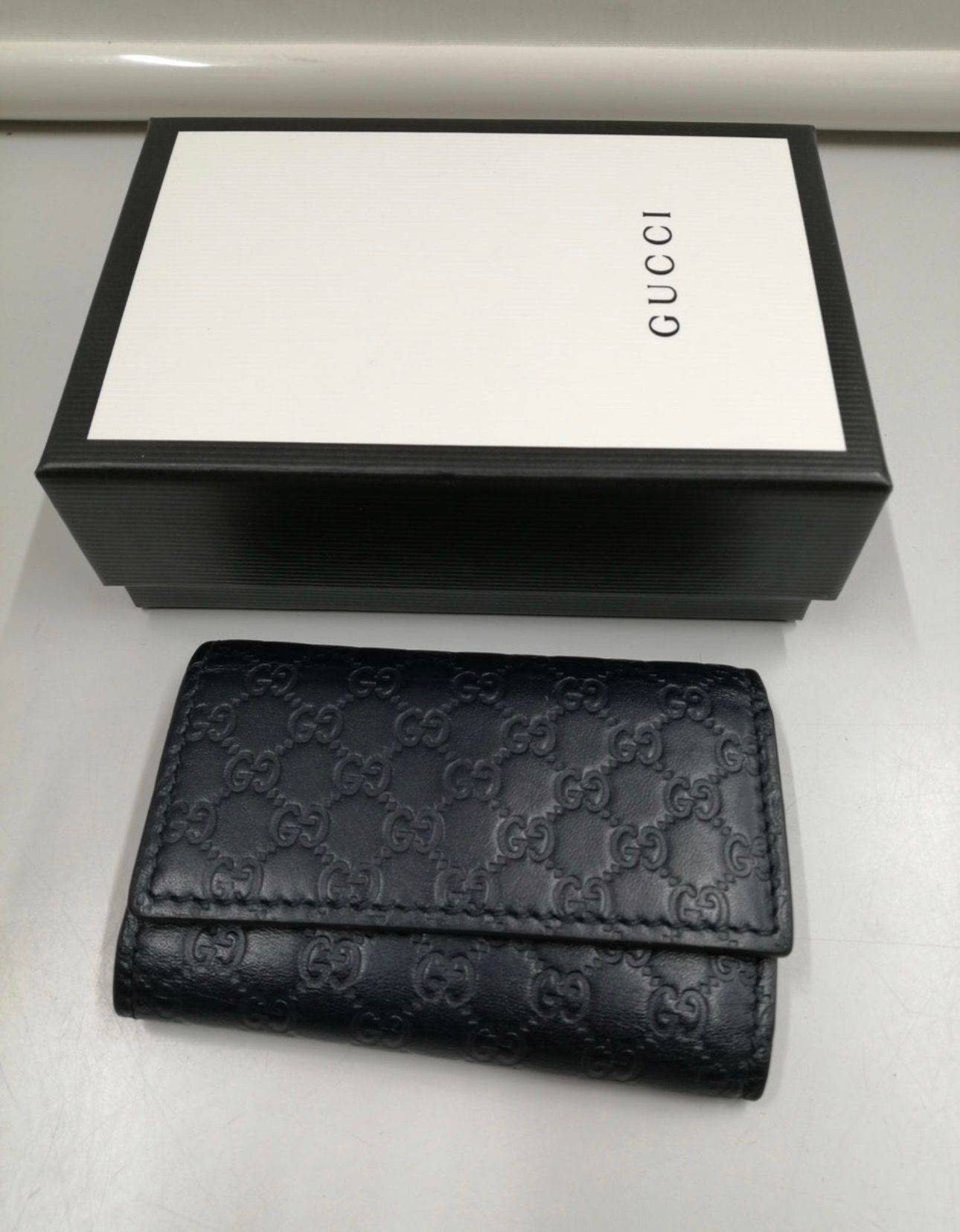 GUCCI Micro Guccissima 6 Key Case "Black"