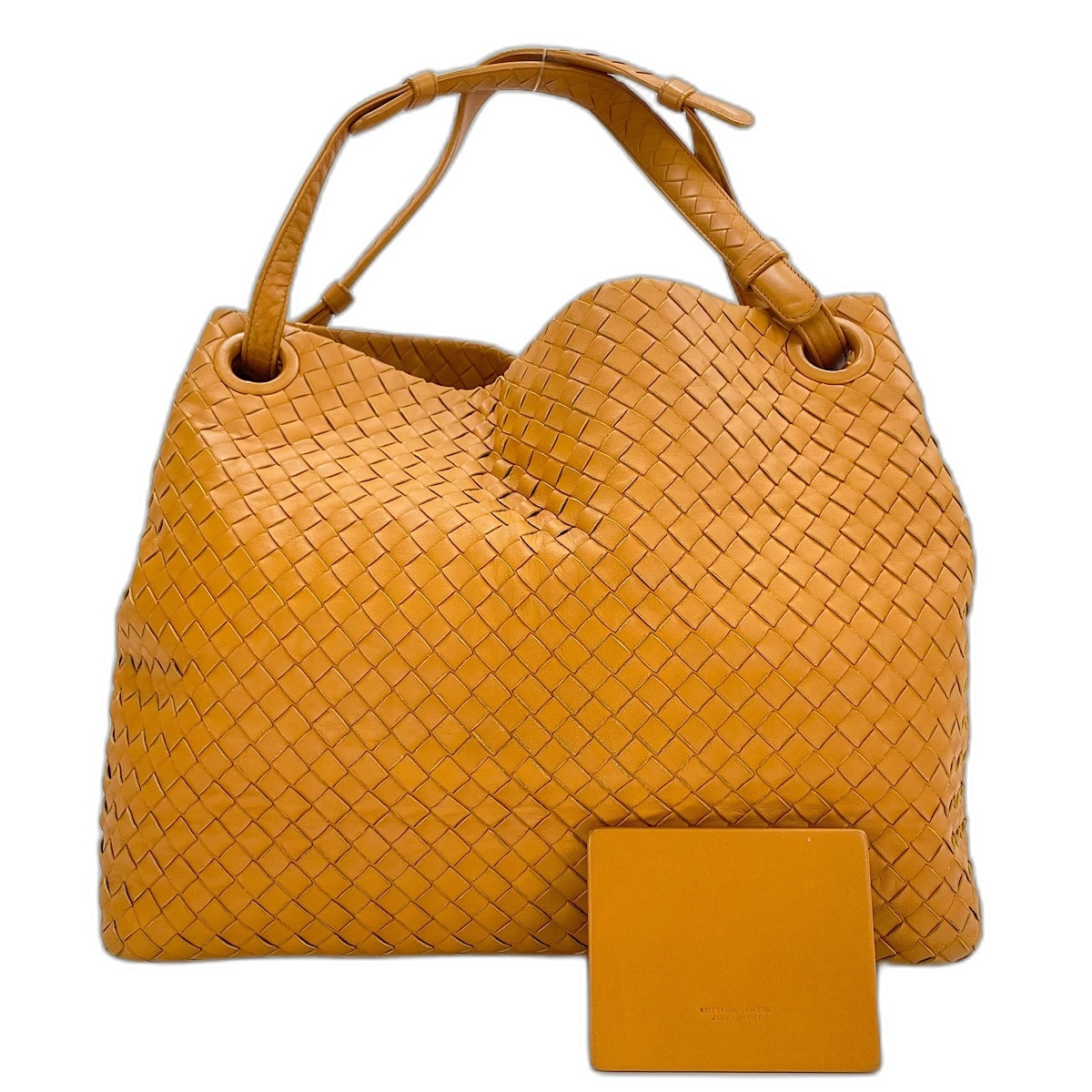 ボッテガヴェネタ BOTTEGAVENETA イントレチャート ショルダーバッグ レザー【中古】