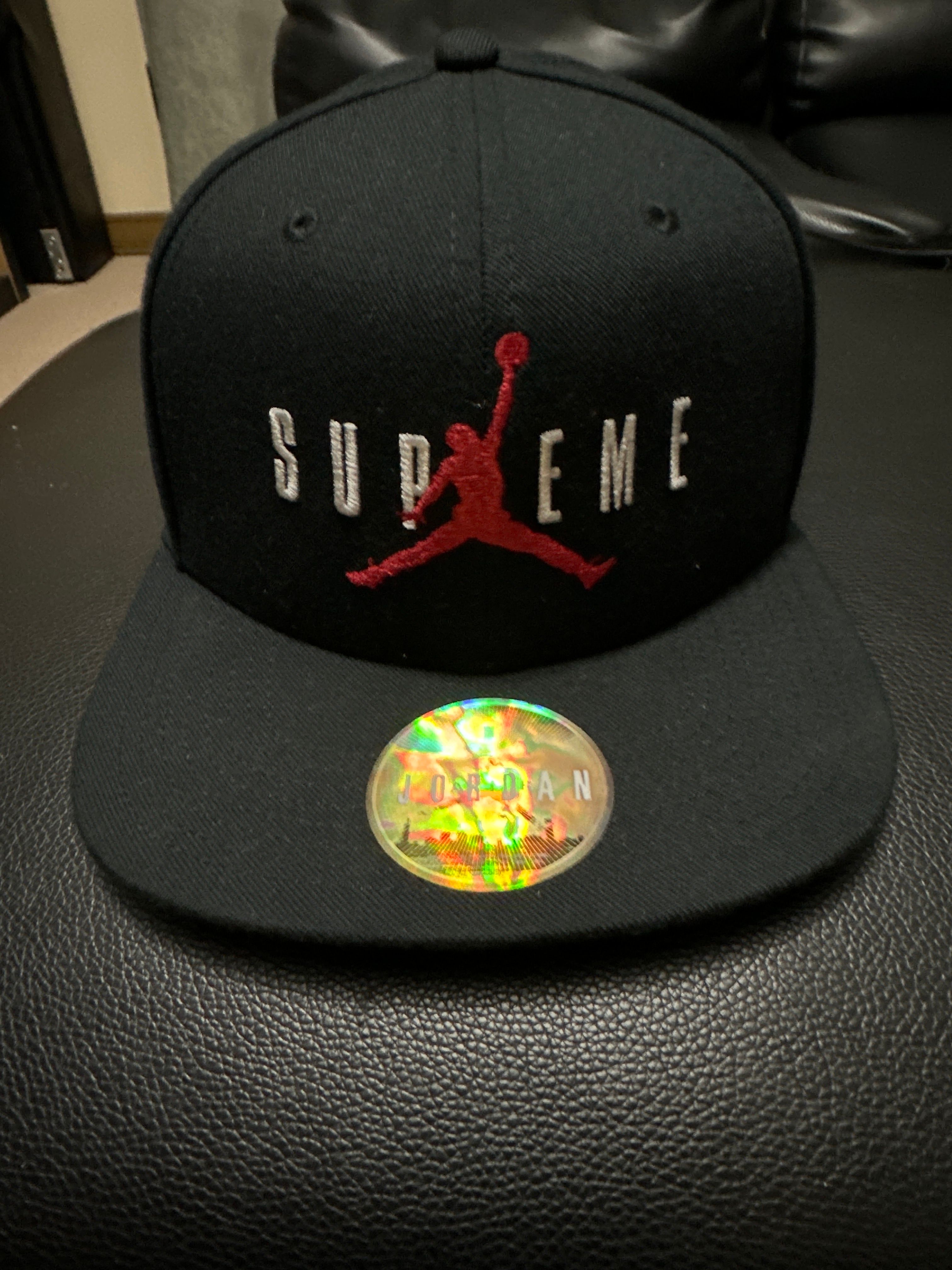 Supreme NIKE Air Jordan 6-Panel Cap "Black"